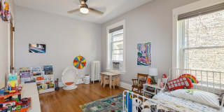 5230 N Wayne Avenue Gallery 10