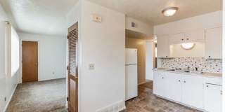 Bellevue Gardens Gallery 16