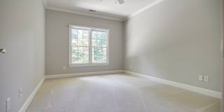 Beautiful Home in Willow Springs Just Minutes to Downtown Franklin Gallery 23