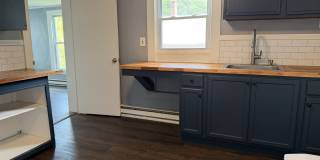 246 Oak Street Gallery 4