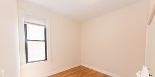 2956 N Racine Gallery 9