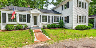 Comfort and Convenience in the Heart of Summerville Gallery 1