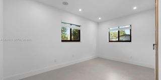 2537 NW 116th Ter Gallery 34