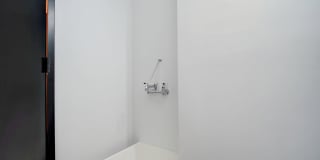 6 Madison St Gallery 1