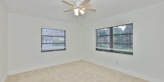 3 Beds 2 Baths Home with Jacuzzi & 2-Car Garage in Clearwater! Gallery 25