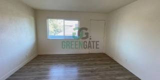 325 W H St Gallery 12