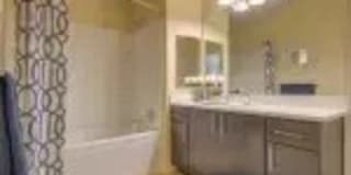 Pearl Creek Apartments Gallery 10