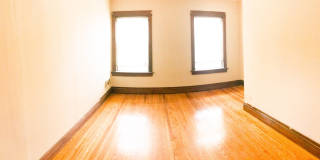 Newly Renovated 2 bed/1 bath! Ask About Our Move-in Special! Gallery 1