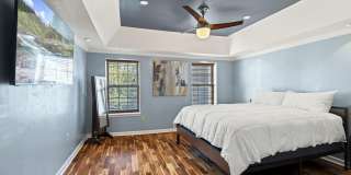 2006 ELLSWORTH Street Gallery 24