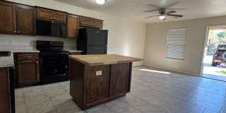 1301 SW Washington Apt 2- COMING SOON! Gallery 6