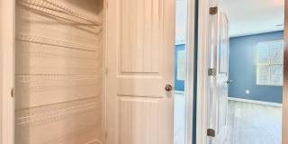 Updated 3BR Townhome | Community Pool, Gym, Pickleball, & Tennis Courts | Easy RTP Access Gallery 18