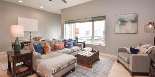 5735 Bridge Avenue Gallery 10