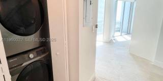 690 SW 1st Ct Gallery 17