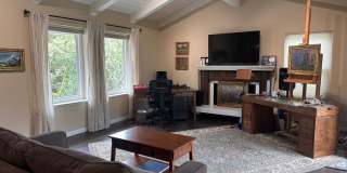 Sunny - Fully Furnished 2-Bedroom, with Office and 2 1/2 bathrooms. Gallery 7