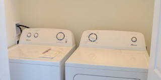 2 Bedroom, 2 Bathroom Condo Gallery 23