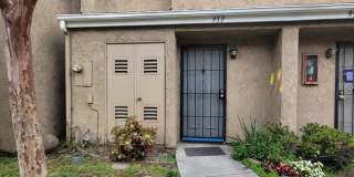Ontario 2 Bedroom Condo Gallery 1