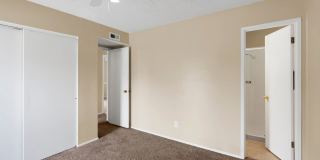 Large 3 Bedroom Apartments PET FRIENDLY! Gallery 64