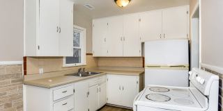Cozy 3 Bedroom Cozy 3 Bedroom Gallery 1