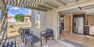 1918 Pintura Circle Gallery 30