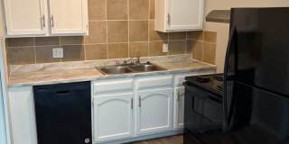 Large 3 bedroom house available Gallery 6