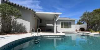 Spacious Single-Story 6-bed 3-bath Oasis with Private Pool and Spa in Spring Valley Gallery 29