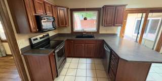Spacious Pet-Friendly West End Home Near the Rims! Gallery 10