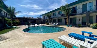 1 and 2 Bedrooms Great Location with Community Pool and Onsite Laundry! 1/2 of Mile from U of A Gallery 6
