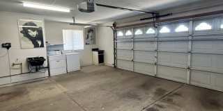 Charming 3-Bedroom Home with Wood Flooring and Large Yard in Yuma Gallery 25