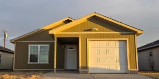 PRE-LEASE SPECIAL: Cozy 3-Bedroom, 2-Bathroom Home with Garage in East Lubbock Gallery 1