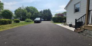33 N Maple Avenue Gallery 20