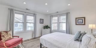 14 N Vassar Square Gallery 23