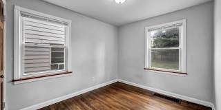 5505 South Boulevard Gallery 28