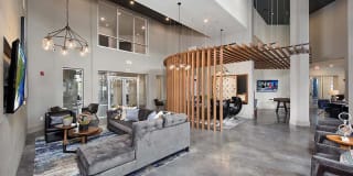 Aurora on the Trail - Apartments & Townhomes Gallery 14