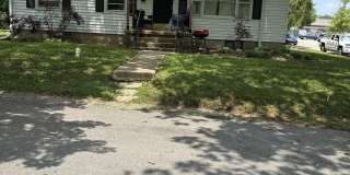 210 W Sycamore Street Gallery 1