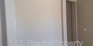 1261 Reinhart St Gallery 12
