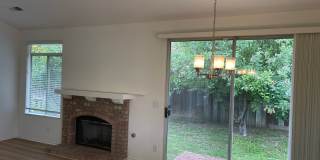 3br/2ba Home on corner lot Gallery 15