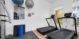 2861 Somerset Dr Gallery 40
