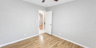 6847 Hawthorne Lane Gallery 20