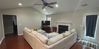 3 Bed 2 Bath Single  Family Home in OGDEN/Murrayville Gallery 7