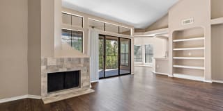 Waters Edge Apartment Homes Gallery 5