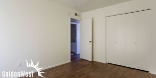 2209 West Belmont Avenue Gallery 8