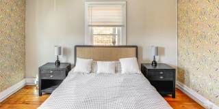 Renovated 2 Bedroom + Den w/ Private Garden Access Renovated 2 Bedroom + Den w/ Private Garden Access Gallery 15