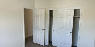4 Bedroom, 2 Bath, 1992 Square Foot Home Gallery 18