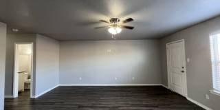 3444 Itasca Street Gallery 3