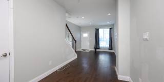 1439 N NEWKIRK Street Gallery 4