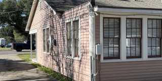 1322 W University Avenue Gallery 23