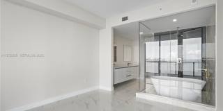Island Bay Gallery 27