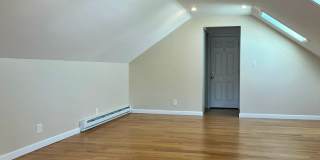 AVAILABLE SEPTEMBER 1ST - Beautiful, Spacious and Renovated Brighton/Oak Square 3 Bed Duplex.  NO BROKER FEE!!! Gallery 23