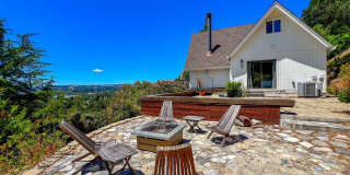 Stunning Alta Heights Hillside Home with Panoramic Views & Expansive Deck Gallery 38
