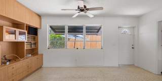 1725 N Lakeside Drive Gallery 11
